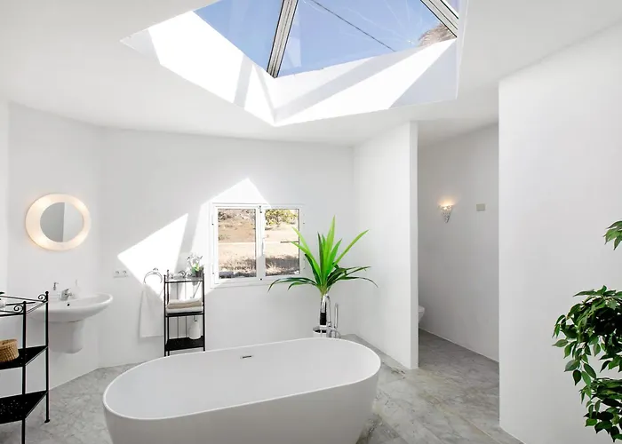 Saint Maxime Адехе