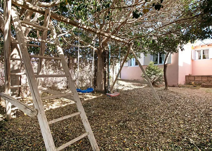 Saint Maxime Адехе